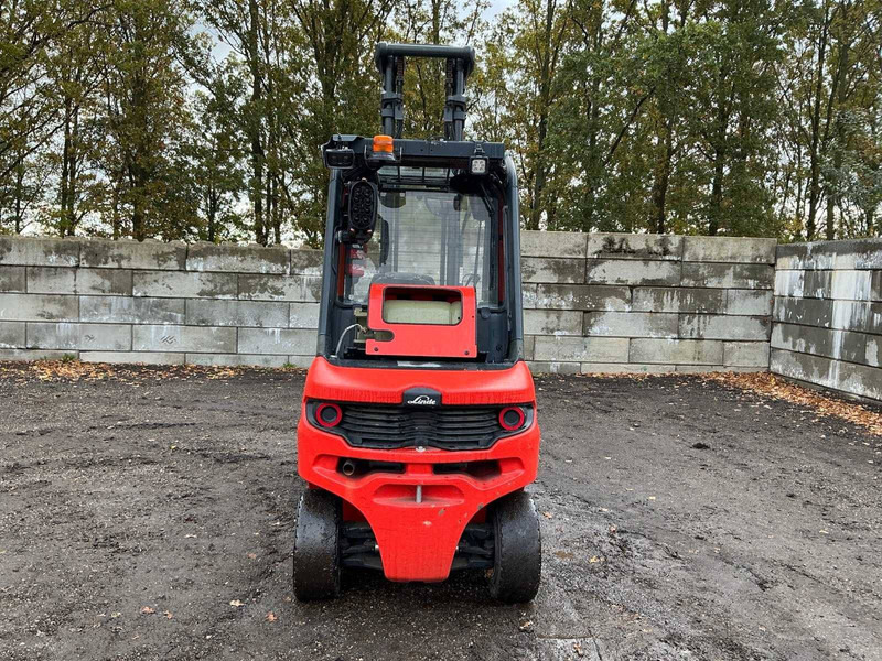 Linde H35T-01 EVO - Diesel viličar: slika Linde H35T-01 EVO - Diesel viličar Linde H35T-01 EVO - Diesel viličar: slika Linde H35T-01 EVO - Diesel viličar