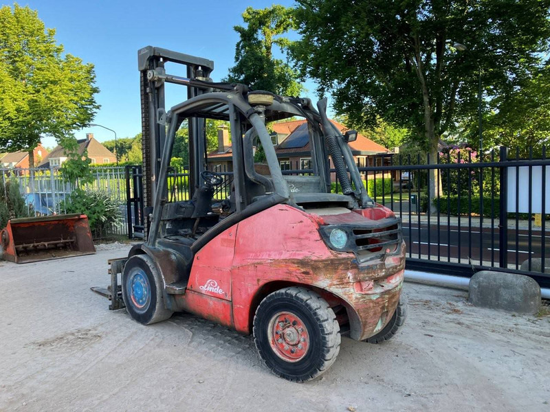 Linde H50D - Diesel viličar: slika Linde H50D - Diesel viličar Linde H50D - Diesel viličar: slika Linde H50D - Diesel viličar