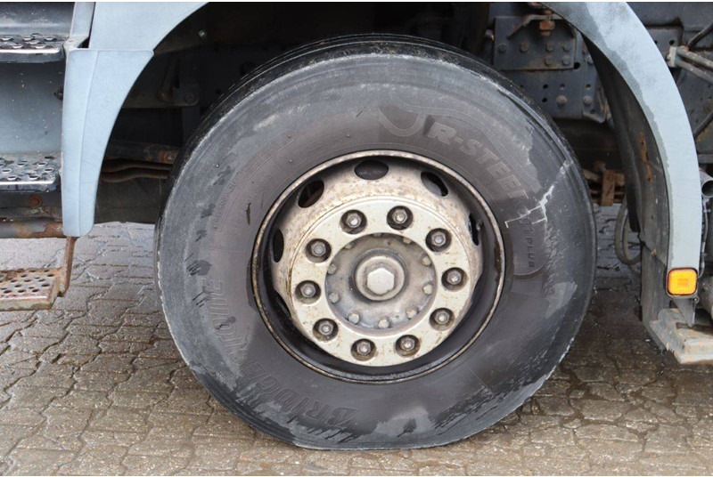 Kamion s kranom MAN 26.364 6x4: slika Kamion s kranom MAN 26.364 6x4 Kamion s kranom MAN 26.364 6x4: slika Kamion s kranom MAN 26.364 6x4