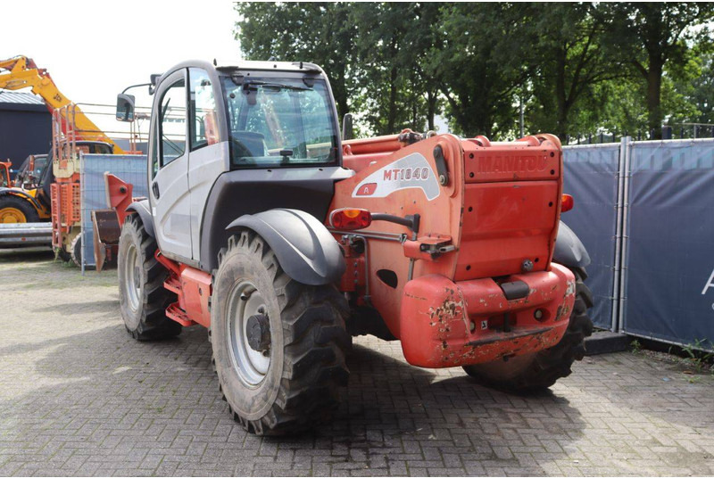 Manitou MT 1840 A - Akumulator: slika Manitou MT 1840 A - Akumulator Manitou MT 1840 A - Akumulator: slika Manitou MT 1840 A - Akumulator