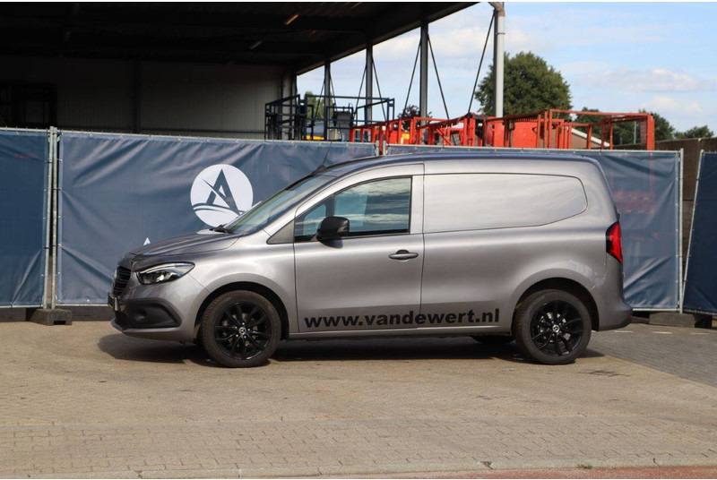 Mercedes-Benz Citan 110 CDI - Furgon: slika Mercedes-Benz Citan 110 CDI - Furgon Mercedes-Benz Citan 110 CDI - Furgon: slika Mercedes-Benz Citan 110 CDI - Furgon