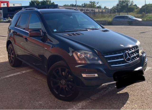 Mercedes-Benz M-Klasse ML 350 CDI BLUETEС - Limuzina: slika Mercedes-Benz M-Klasse ML 350 CDI BLUETEС - Limuzina Mercedes-Benz M-Klasse ML 350 CDI BLUETEС - Limuzina: slika Mercedes-Benz M-Klasse ML 350 CDI BLUETEС - Limuzina