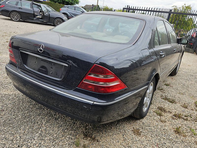 Mercedes-Benz S-Klasse 320 CDI - Limuzina: slika Mercedes-Benz S-Klasse 320 CDI - Limuzina Mercedes-Benz S-Klasse 320 CDI - Limuzina: slika Mercedes-Benz S-Klasse 320 CDI - Limuzina