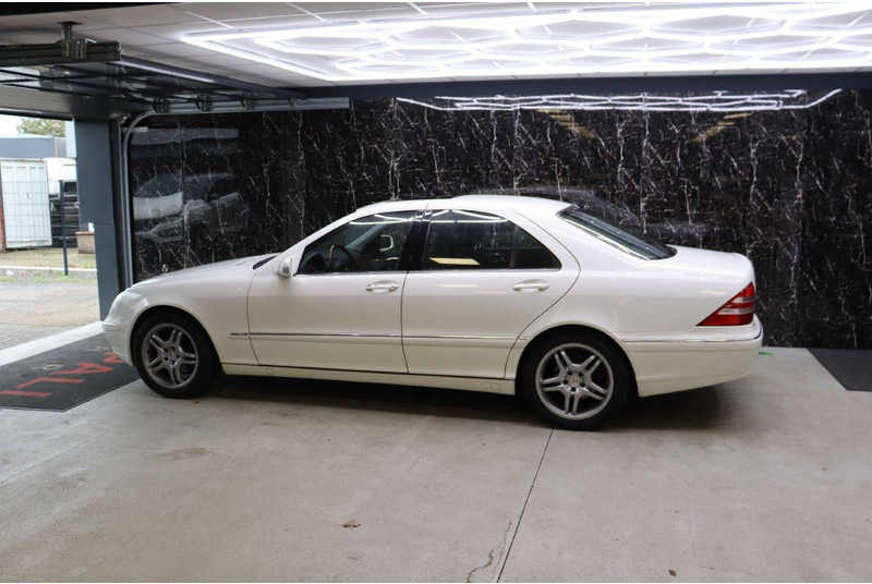 Mercedes-Benz S-Klasse S320 - Limuzina: slika Mercedes-Benz S-Klasse S320 - Limuzina Mercedes-Benz S-Klasse S320 - Limuzina: slika Mercedes-Benz S-Klasse S320 - Limuzina