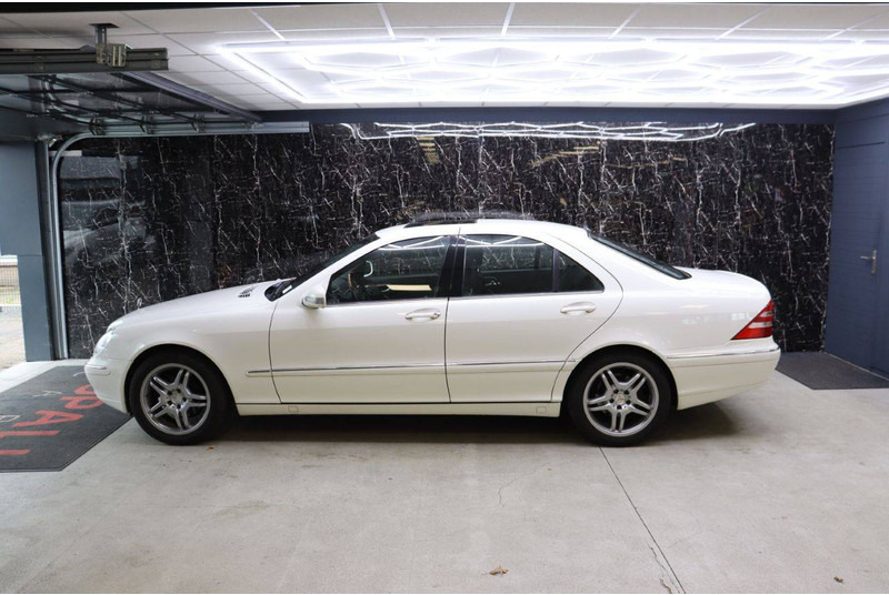 Mercedes-Benz S-Klasse S320 - Limuzina: slika Mercedes-Benz S-Klasse S320 - Limuzina Mercedes-Benz S-Klasse S320 - Limuzina: slika Mercedes-Benz S-Klasse S320 - Limuzina