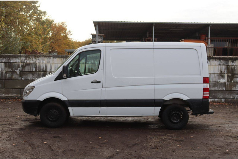 Mercedes-Benz Sprinter - Furgon: slika Mercedes-Benz Sprinter - Furgon Mercedes-Benz Sprinter - Furgon: slika Mercedes-Benz Sprinter - Furgon