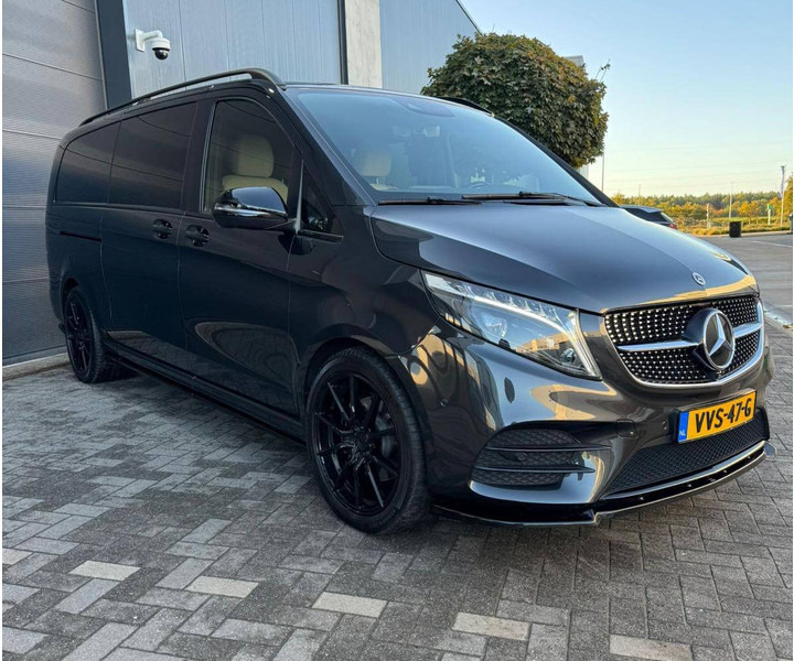 Mercedes-Benz V-Klasse (W447) _ V300 d Automatic AMG-pack - Furgon: slika Mercedes-Benz V-Klasse (W447) _ V300 d Automatic AMG-pack - Furgon Mercedes-Benz V-Klasse (W447) _ V300 d Automatic AMG-pack - Furgon: slika Mercedes-Benz V-Klasse (W447) _ V300 d Automatic AMG-pack - Furgon