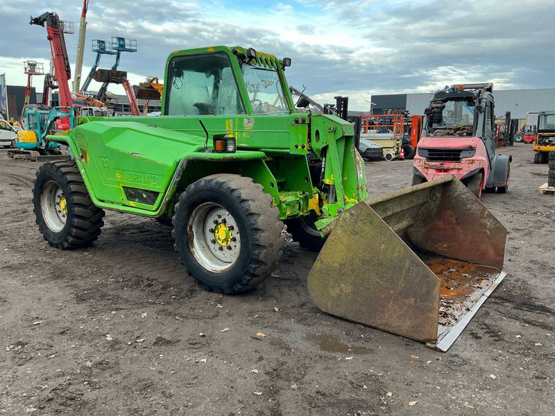 Merlo P33.7 EVT - Teleskopski rukovatelj: slika Merlo P33.7 EVT - Teleskopski rukovatelj Merlo P33.7 EVT - Teleskopski rukovatelj: slika Merlo P33.7 EVT - Teleskopski rukovatelj