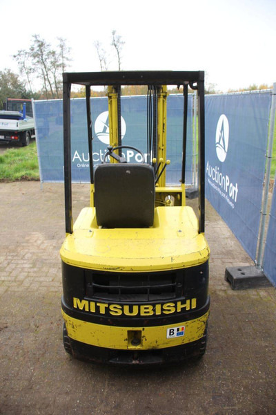 Mitsubishi FD15 - Diesel viličar: slika Mitsubishi FD15 - Diesel viličar Mitsubishi FD15 - Diesel viličar: slika Mitsubishi FD15 - Diesel viličar