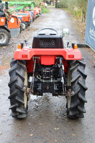 Mitsubishi MT20D - Traktor: slika Mitsubishi MT20D - Traktor Mitsubishi MT20D - Traktor: slika Mitsubishi MT20D - Traktor