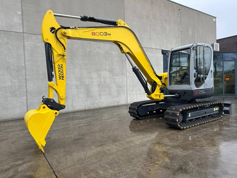 Neuson 8003 - Bager gusjeničar: slika Neuson 8003 - Bager gusjeničar Neuson 8003 - Bager gusjeničar: slika Neuson 8003 - Bager gusjeničar