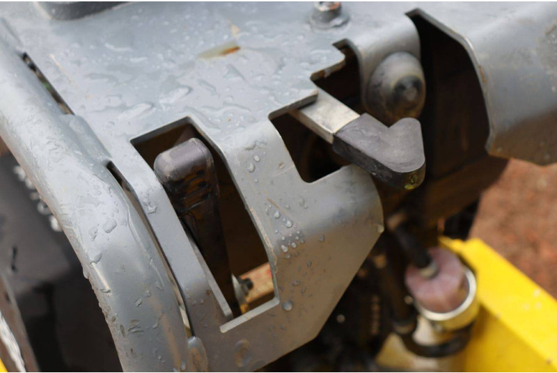 Vibro ploča Neuson DPÜ3760: slika Vibro ploča Neuson DPÜ3760