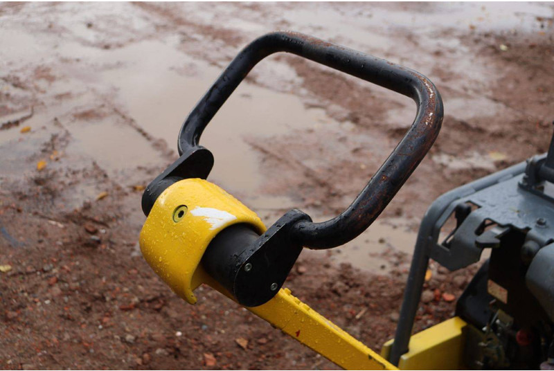 Vibro ploča Neuson DPÜ3760: slika Vibro ploča Neuson DPÜ3760