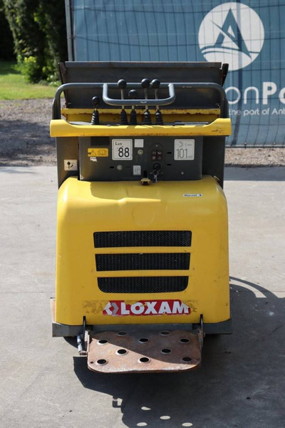 Neuson DT08PL - Mini istovarivač: slika Neuson DT08PL - Mini istovarivač Neuson DT08PL - Mini istovarivač: slika Neuson DT08PL - Mini istovarivač