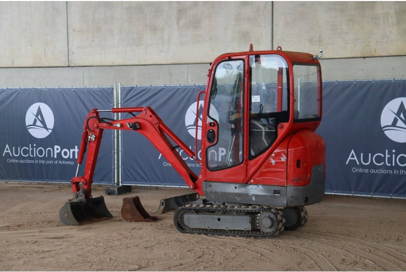 Neuson ET16 - Mini bager: slika Neuson ET16 - Mini bager Neuson ET16 - Mini bager: slika Neuson ET16 - Mini bager