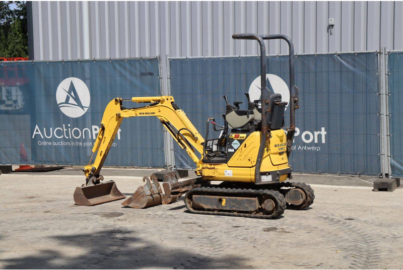 New Holland E9SR - Mini bager: slika New Holland E9SR - Mini bager New Holland E9SR - Mini bager: slika New Holland E9SR - Mini bager