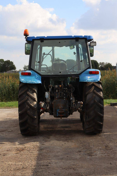 New Holland Ford 6635DT/4 - Traktor: slika New Holland Ford 6635DT/4 - Traktor New Holland Ford 6635DT/4 - Traktor: slika New Holland Ford 6635DT/4 - Traktor