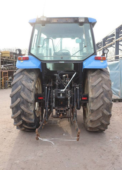 New Holland TS100 - Traktor: slika New Holland TS100 - Traktor New Holland TS100 - Traktor: slika New Holland TS100 - Traktor