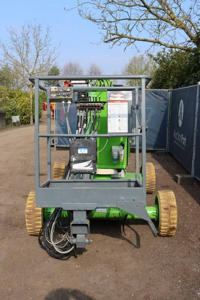 Niftylift HR 12 DE - Zglobni krak: slika Niftylift HR 12 DE - Zglobni krak Niftylift HR 12 DE - Zglobni krak: slika Niftylift HR 12 DE - Zglobni krak