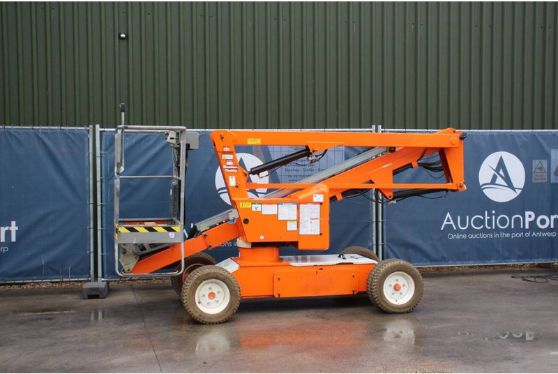 Niftylift HR12NE - Zglobni krak: slika Niftylift HR12NE - Zglobni krak Niftylift HR12NE - Zglobni krak: slika Niftylift HR12NE - Zglobni krak