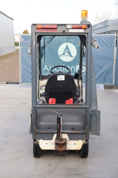 Nissan 4CBT2 - Električni viličar: slika Nissan 4CBT2 - Električni viličar Nissan 4CBT2 - Električni viličar: slika Nissan 4CBT2 - Električni viličar