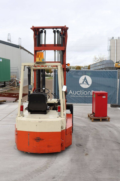 Nissan - Električni viličar: slika Nissan - Električni viličar Nissan - Električni viličar: slika Nissan - Električni viličar