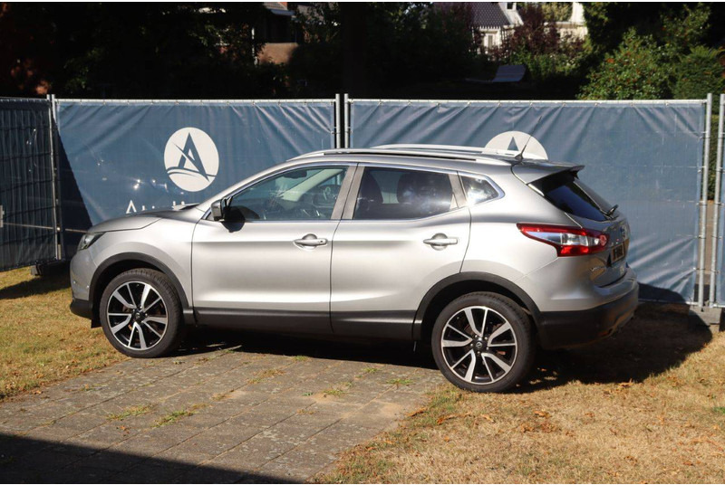 Nissan QASHQAI - SUV: slika Nissan QASHQAI - SUV Nissan QASHQAI - SUV: slika Nissan QASHQAI - SUV