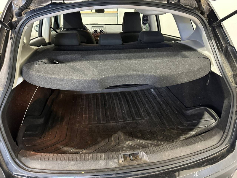 Nissan QASHQAI - Limuzina: slika Nissan QASHQAI - Limuzina Nissan QASHQAI - Limuzina: slika Nissan QASHQAI - Limuzina