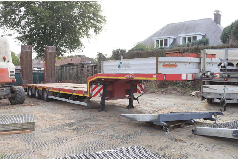 Nooteboom OSDS-41-03 - Poluprikolica s niskim utovarivačem: slika Nooteboom OSDS-41-03 - Poluprikolica s niskim utovarivačem Nooteboom OSDS-41-03 - Poluprikolica s niskim utovarivačem: slika Nooteboom OSDS-41-03 - Poluprikolica s niskim utovarivačem