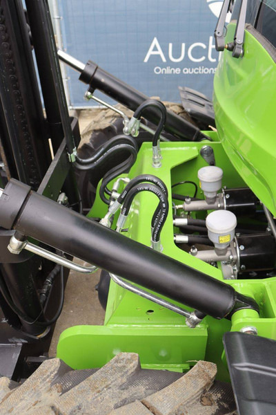 Novi Diesel viličar Nycheki ORFWL-35: slika Novi Diesel viličar Nycheki ORFWL-35