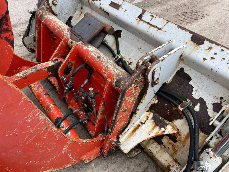 O & K L6 - Utovarivač na kotačima: slika O & K L6 - Utovarivač na kotačima O & K L6 - Utovarivač na kotačima: slika O & K L6 - Utovarivač na kotačima