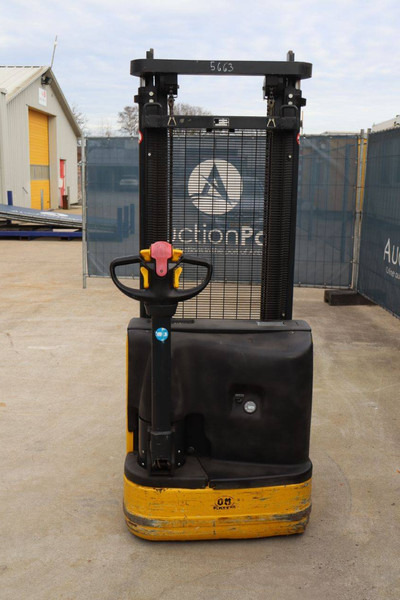 OM Carrelli CL 10.50 - Slagač stoga: slika OM Carrelli CL 10.50 - Slagač stoga OM Carrelli CL 10.50 - Slagač stoga: slika OM Carrelli CL 10.50 - Slagač stoga