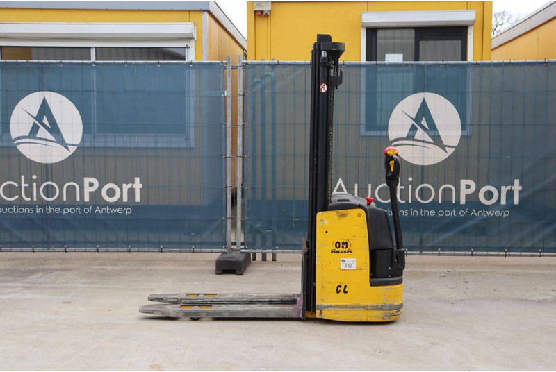 OM Carrelli CL 10.50 - Slagač stoga: slika OM Carrelli CL 10.50 - Slagač stoga OM Carrelli CL 10.50 - Slagač stoga: slika OM Carrelli CL 10.50 - Slagač stoga