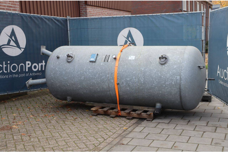 Onbekend - Akumulator: slika Onbekend - Akumulator Onbekend - Akumulator: slika Onbekend - Akumulator