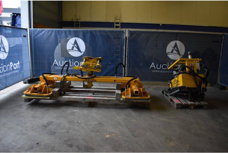 Onbekend - Akumulator: slika Onbekend - Akumulator Onbekend - Akumulator: slika Onbekend - Akumulator