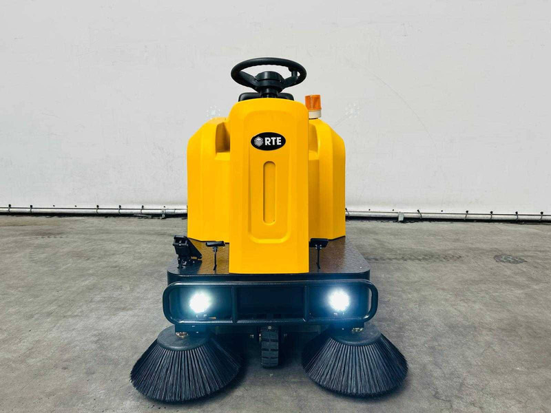 Onbekend SW80 - Cestovna čistilica: slika Onbekend SW80 - Cestovna čistilica Onbekend SW80 - Cestovna čistilica: slika Onbekend SW80 - Cestovna čistilica