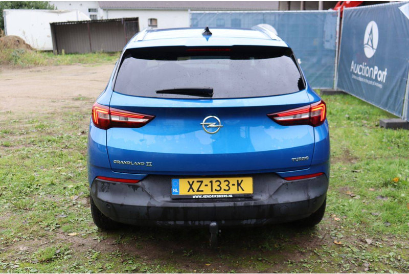 Opel Grandland X - Limuzina: slika Opel Grandland X - Limuzina Opel Grandland X - Limuzina: slika Opel Grandland X - Limuzina