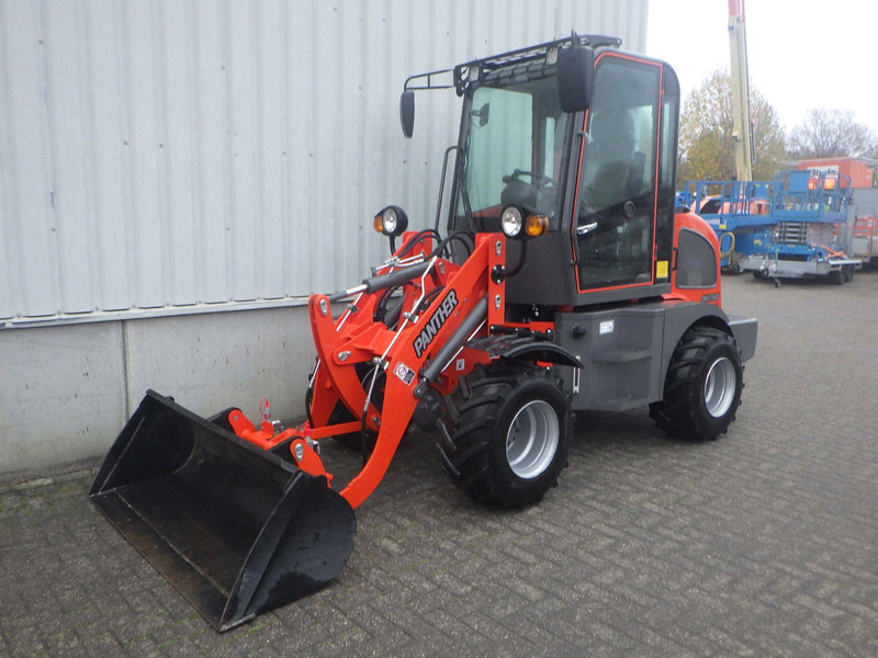 Panther 10-08 - Utovarivač na kotačima: slika Panther 10-08 - Utovarivač na kotačima Panther 10-08 - Utovarivač na kotačima: slika Panther 10-08 - Utovarivač na kotačima