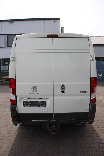 Peugeot Boxer - Furgon: slika Peugeot Boxer - Furgon Peugeot Boxer - Furgon: slika Peugeot Boxer - Furgon
