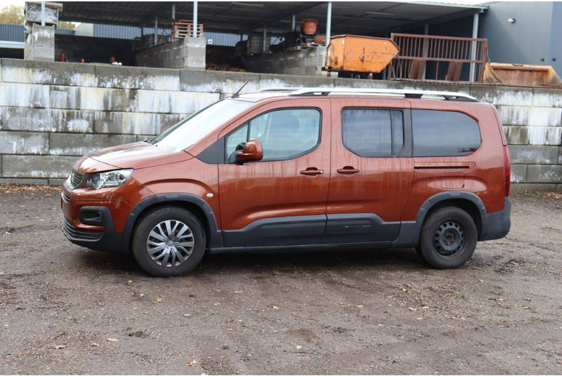 Peugeot Rifter - Furgon: slika Peugeot Rifter - Furgon Peugeot Rifter - Furgon: slika Peugeot Rifter - Furgon