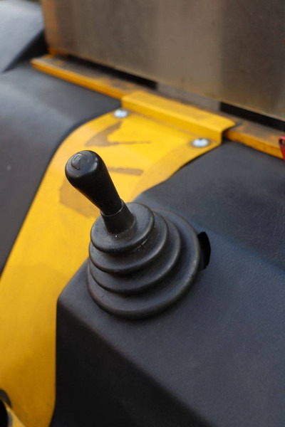 Slagač stoga Pramac GX12-29: slika Slagač stoga Pramac GX12-29 Slagač stoga Pramac GX12-29: slika Slagač stoga Pramac GX12-29