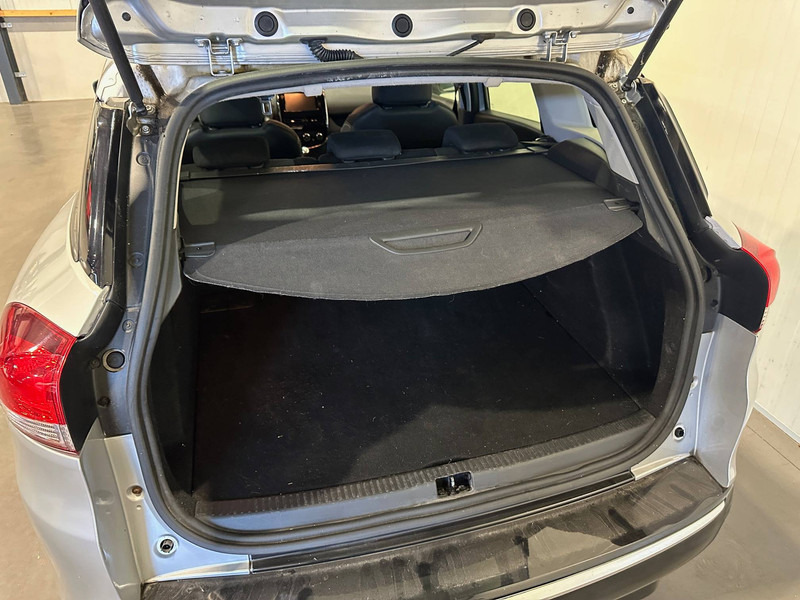 Renault Clio Estate 0.9 TCe Expression - Limuzina: slika Renault Clio Estate 0.9 TCe Expression - Limuzina Renault Clio Estate 0.9 TCe Expression - Limuzina: slika Renault Clio Estate 0.9 TCe Expression - Limuzina