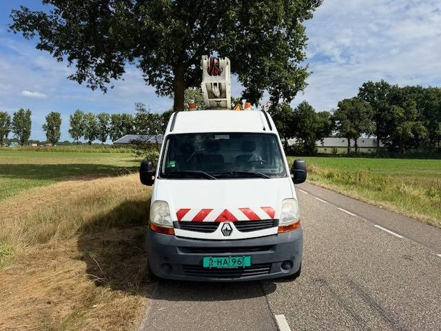 Renault Master 2.5DCI - Podizna platforma montirana na kamion: slika Renault Master 2.5DCI - Podizna platforma montirana na kamion Renault Master 2.5DCI - Podizna platforma montirana na kamion: slika Renault Master 2.5DCI - Podizna platforma montirana na kamion