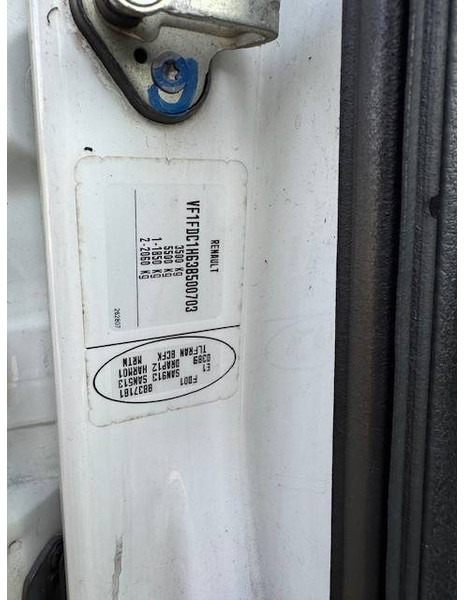 Renault Master 2.5DCI - Podizna platforma montirana na kamion: slika Renault Master 2.5DCI - Podizna platforma montirana na kamion Renault Master 2.5DCI - Podizna platforma montirana na kamion: slika Renault Master 2.5DCI - Podizna platforma montirana na kamion