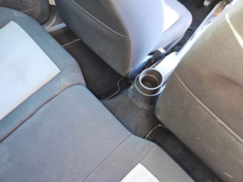 Limuzina SEAT Ibiza 1.6 TDI: slika Limuzina SEAT Ibiza 1.6 TDI Limuzina SEAT Ibiza 1.6 TDI: slika Limuzina SEAT Ibiza 1.6 TDI