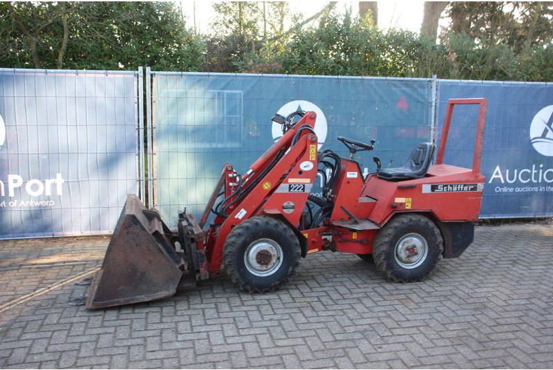 Schäffer 222S - Utovarivač na kotačima: slika Schäffer 222S - Utovarivač na kotačima Schäffer 222S - Utovarivač na kotačima: slika Schäffer 222S - Utovarivač na kotačima