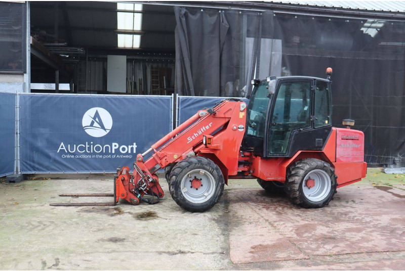 Schäffer 570 TS - Utovarivač na kotačima: slika Schäffer 570 TS - Utovarivač na kotačima Schäffer 570 TS - Utovarivač na kotačima: slika Schäffer 570 TS - Utovarivač na kotačima