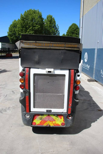Schmidt Compact 200 Sweeper - Cestovna čistilica: slika Schmidt Compact 200 Sweeper - Cestovna čistilica Schmidt Compact 200 Sweeper - Cestovna čistilica: slika Schmidt Compact 200 Sweeper - Cestovna čistilica