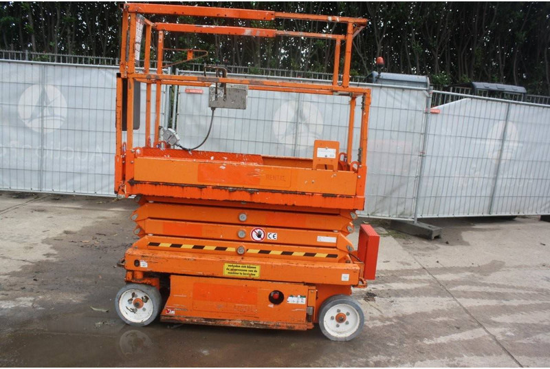 Skyjack SJ3219 - Škarasta podizna platforma: slika Skyjack SJ3219 - Škarasta podizna platforma Skyjack SJ3219 - Škarasta podizna platforma: slika Skyjack SJ3219 - Škarasta podizna platforma