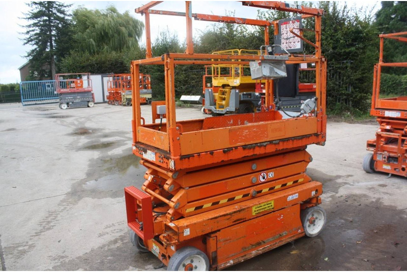 Skyjack SJ3219 - Škarasta podizna platforma: slika Skyjack SJ3219 - Škarasta podizna platforma Skyjack SJ3219 - Škarasta podizna platforma: slika Skyjack SJ3219 - Škarasta podizna platforma